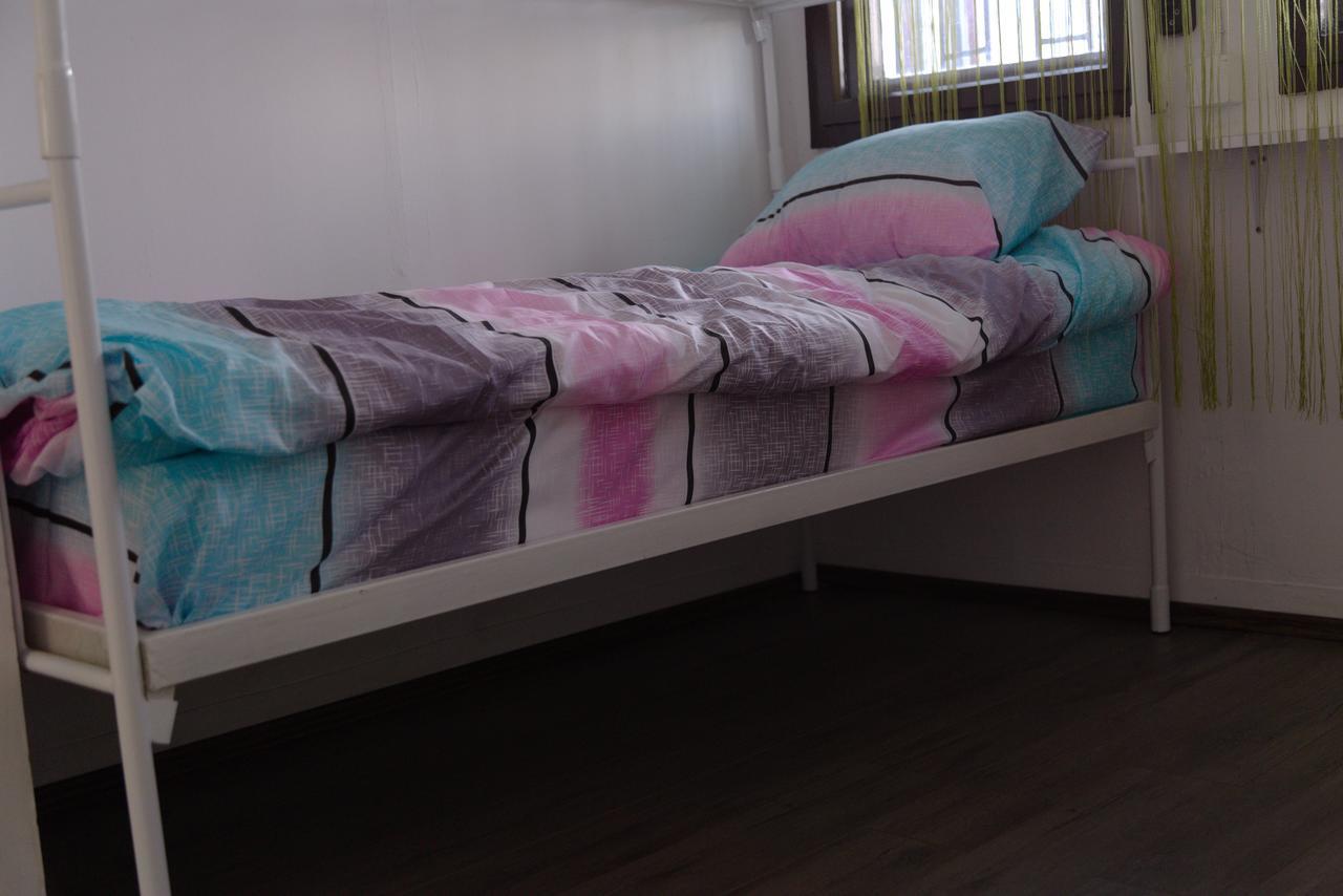 Hostel Belgrade Shungit Dragana Jeftica Br 10 Экстерьер фото